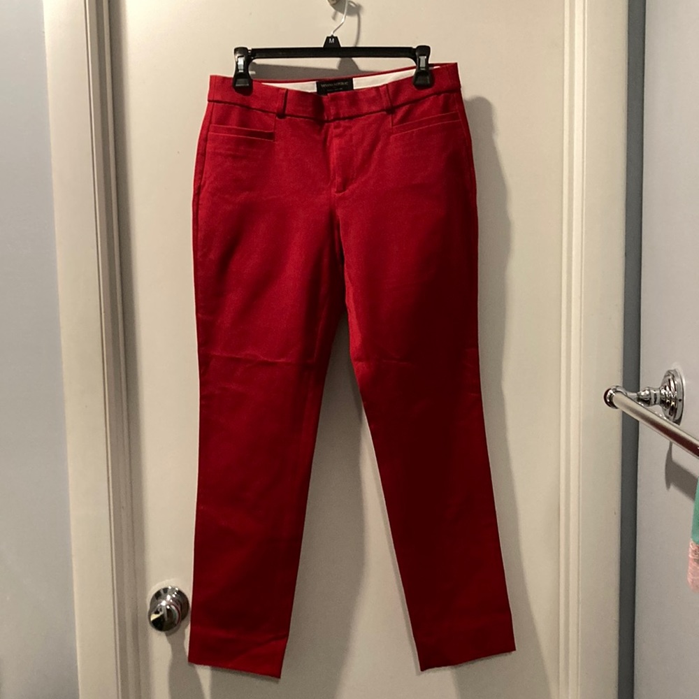 Red straight leg ankle Sloan Curvy Fit Banana Republic pant. New Without Tag